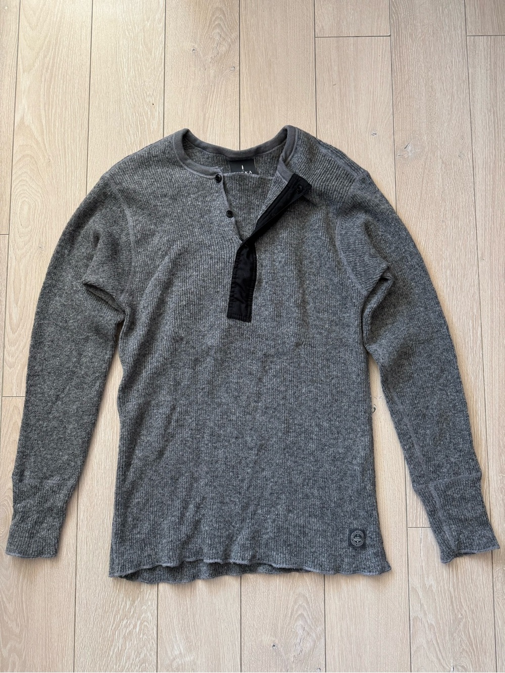 Sitka Stanfield’s Heavy Weight Wool Henley Men’s Size Medium